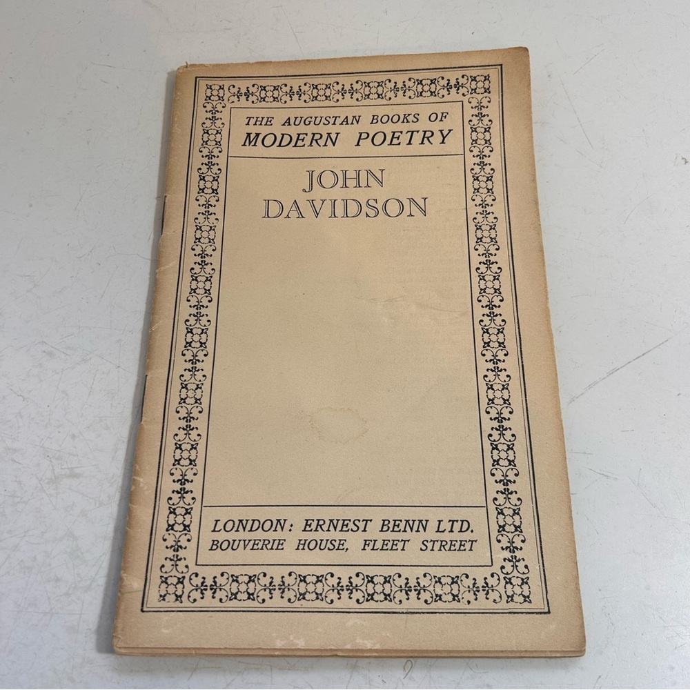 🛍️3/$30 Vintage softcover John Davidson The Augustan books of modern poetry